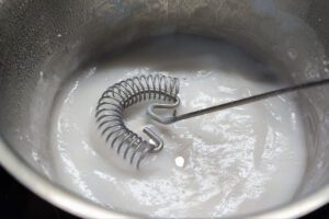 Fertig gekochte puddingartige Reismehlpaste für das historische Kimchi Rezept